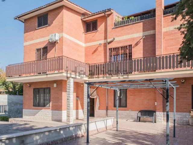 Appartamento in vendita a Valle Castiglione, Roma Capitale