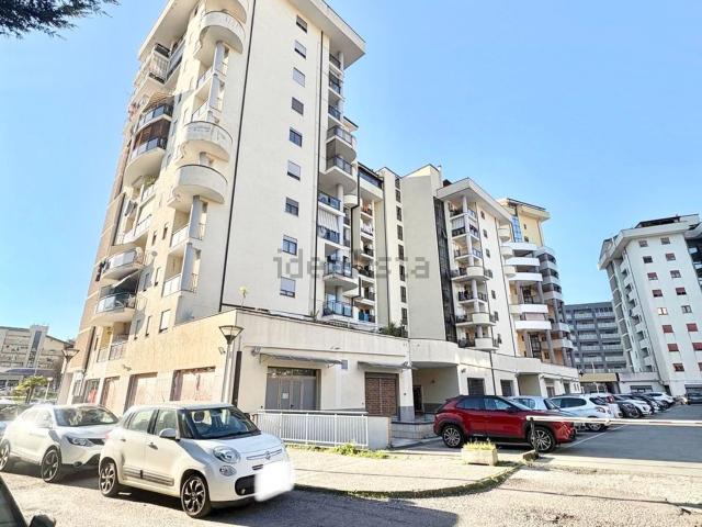 Attico in vendita a Quartiere Tribunale, Calabria