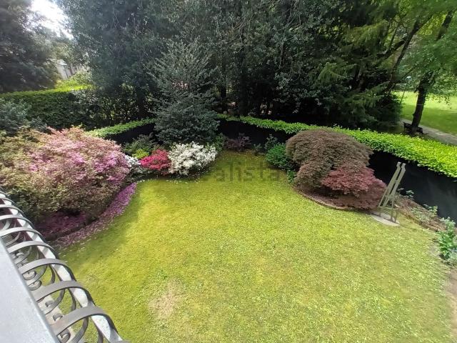 Appartamento in vendita a Biumo Superiore, Varese