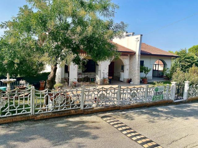 Appartamento in vendita a Rustico, Marche
