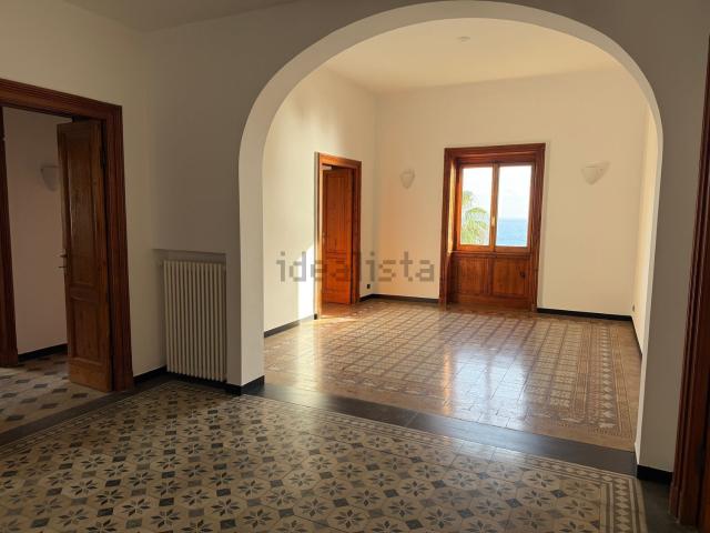 Attico in vendita a Pieve Ligure, Liguria