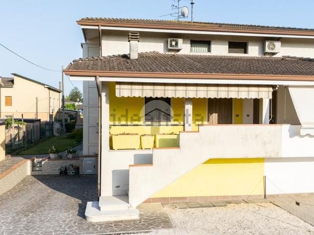 Appartamento in vendita a Corte Gerile, Curtatone