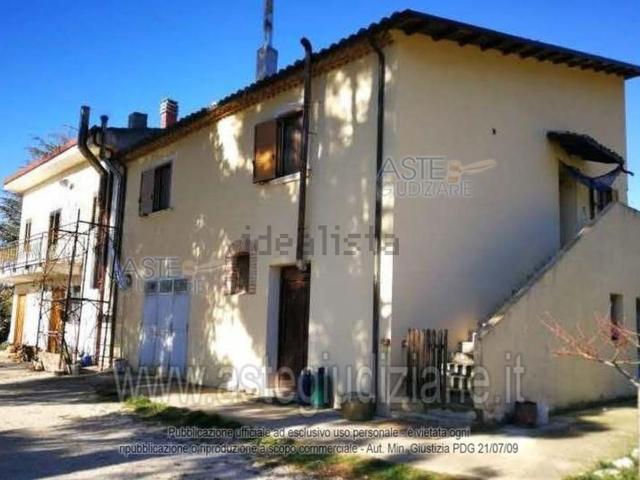 Appartamento in vendita a Capestrano, L'Aquila