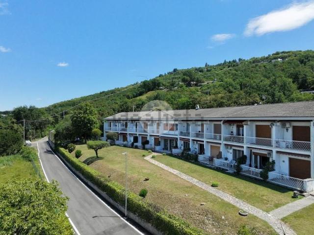 Appartamento in vendita a Loncrino, Torri Del Benaco