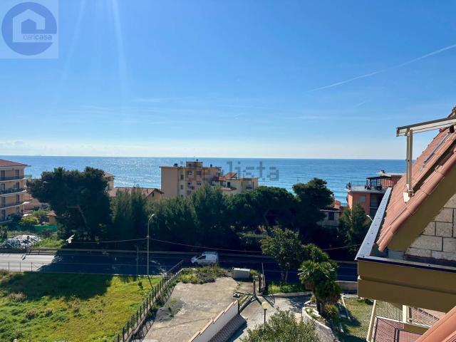 Appartamento in vendita a Riva Ligure, Liguria