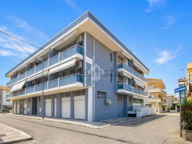 Appartamento in vendita a Villa Fiore, Alba Adriatica