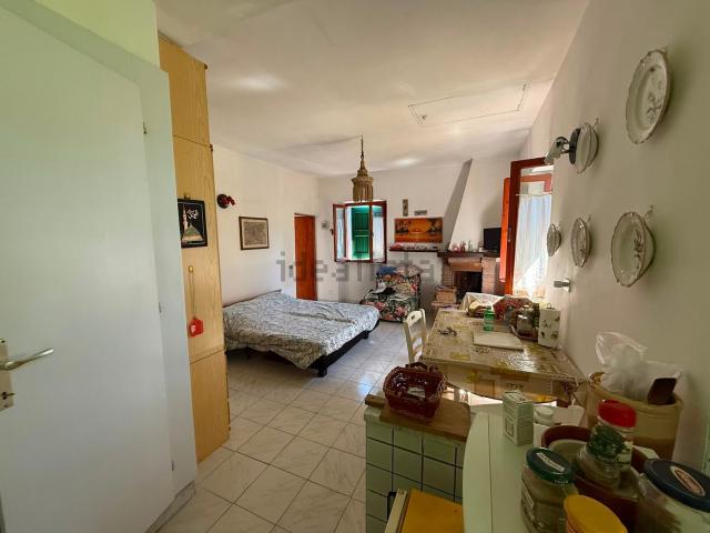 Appartamento in vendita a Cervara, Marina Di Massa