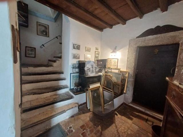 Appartamento in vendita a Calcata Vecchia, Calcata