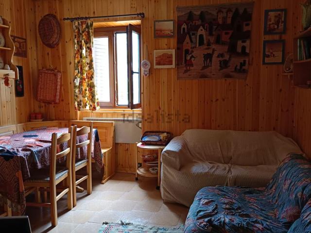 Appartamento in vendita a Lucoli, Abruzzo