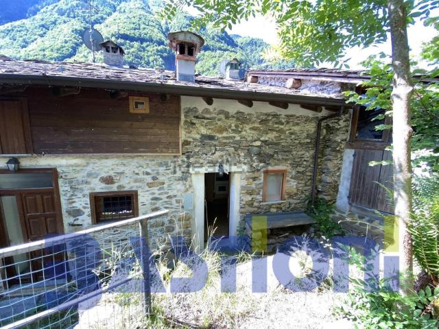 Appartamento in vendita a Valbondione, Lombardia