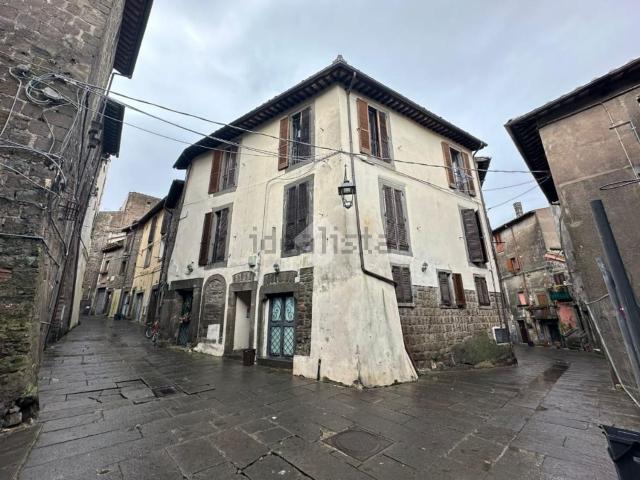 Appartamento in vendita a Viterbo, Lazio