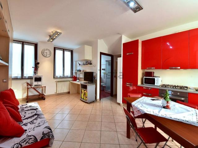 Appartamento in vendita a Seveso, Baruccana