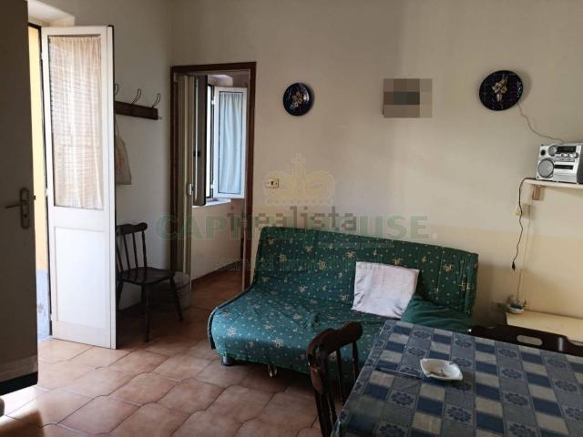 Appartamento in vendita a Preturo, Piano