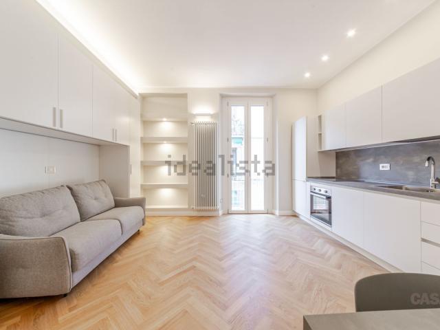 Appartamento in vendita a Municipio 4, Milano