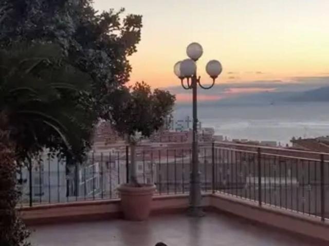 Appartamento in vendita a Calabria, Reggio Calabria