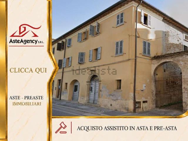 Appartamento in vendita a Quartiere Piano, Pergola