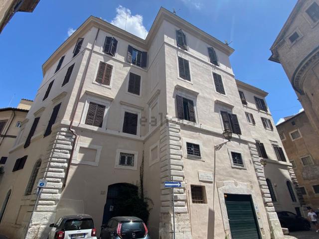 Appartamento in vendita a Municipio Roma I, Roma Capitale