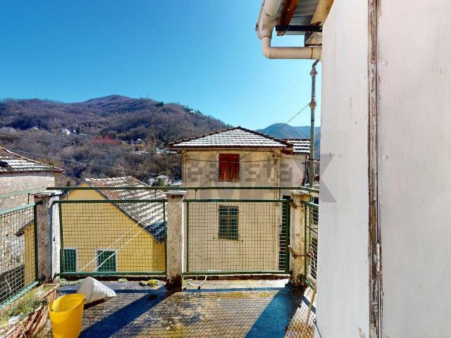 Appartamento in vendita a Vobbia, Liguria