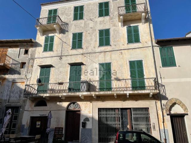 Appartamento in vendita a Bajardo, Liguria