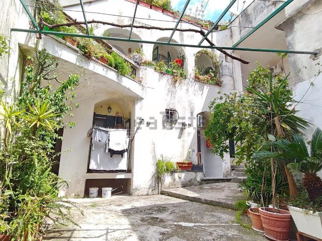 Appartamento in vendita a Santa Rosa, Cava De' Tirreni