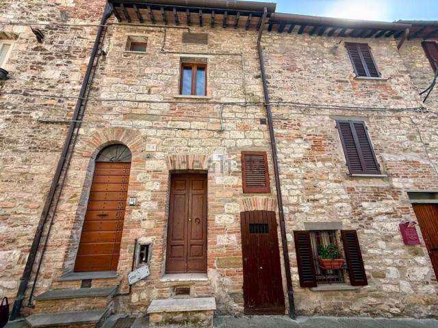 Appartamento in vendita a Gubbio, Umbria