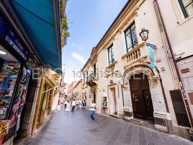 Appartamento in vendita a Taormina, Sicilia