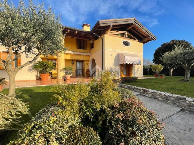 Appartamento in vendita a Bassano Del Grappa, Veneto