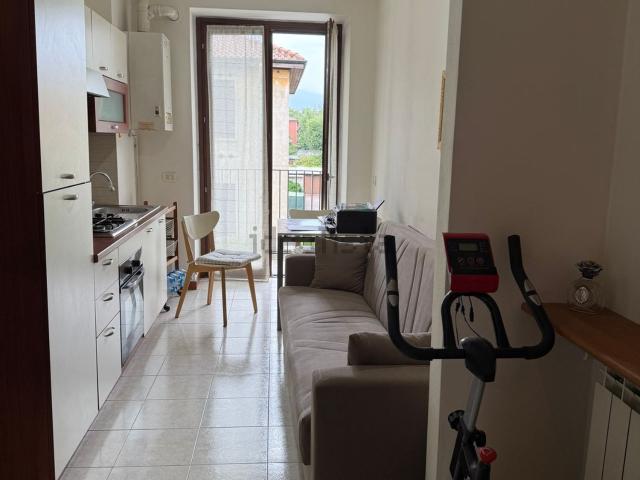 Appartamento in vendita a Luisago, Lombardia