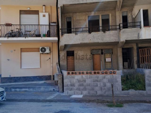 Appartamento in vendita a Oliveri, Messina