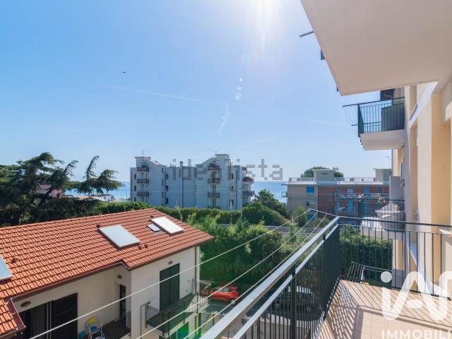 Appartamento in vendita a Ceriale, Liguria