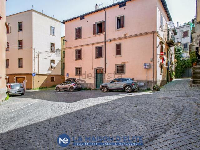 Appartamento in vendita a Viterbo, Lazio