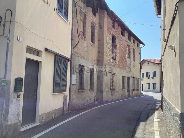 Appartamento in vendita a Lazzate, Lombardia