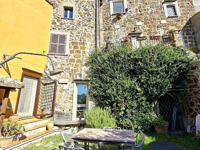 Appartamento in vendita a Petignano, Orte
