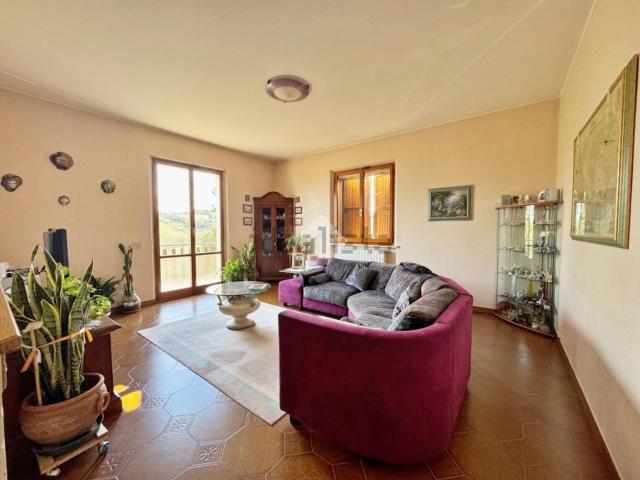 Appartamento in vendita a Farneto, Marche