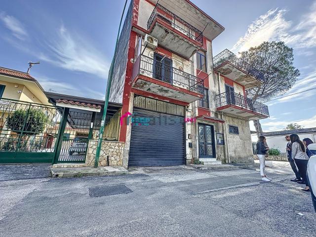 Appartamento in vendita a Nola, Campania