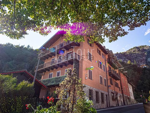 Appartamento in vendita a Antey Saint André, Aosta