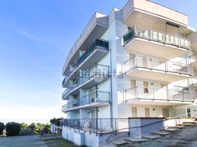 Appartamento in vendita a Unione dei Comuni della Val Vibrata, Tortoreto