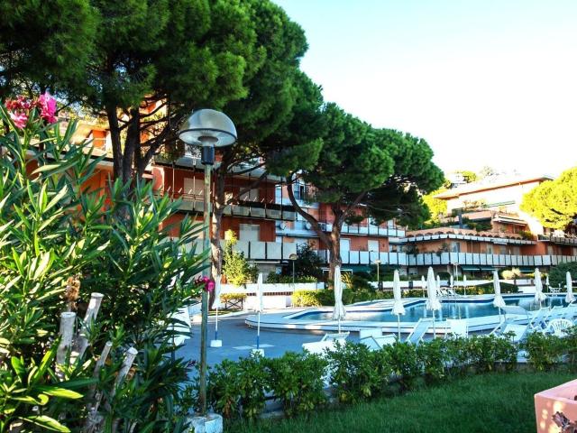 Appartamento in vendita a Pineta di Arenzano, Arenzano