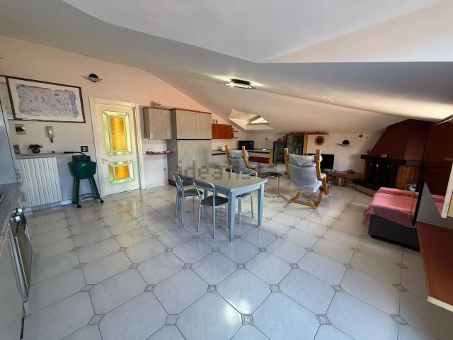 Appartamento in vendita a Casapulla, Campania