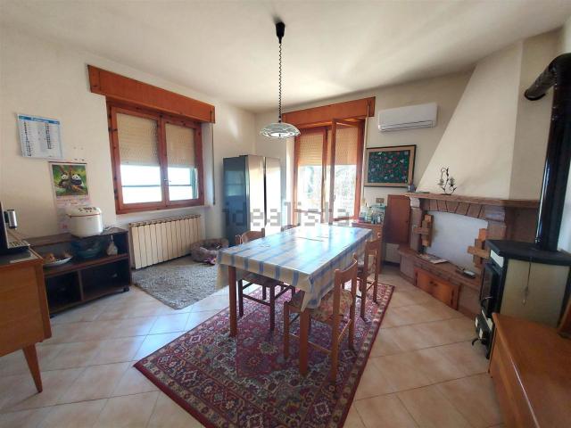 Appartamento in vendita a Passetto, Serra de' Conti