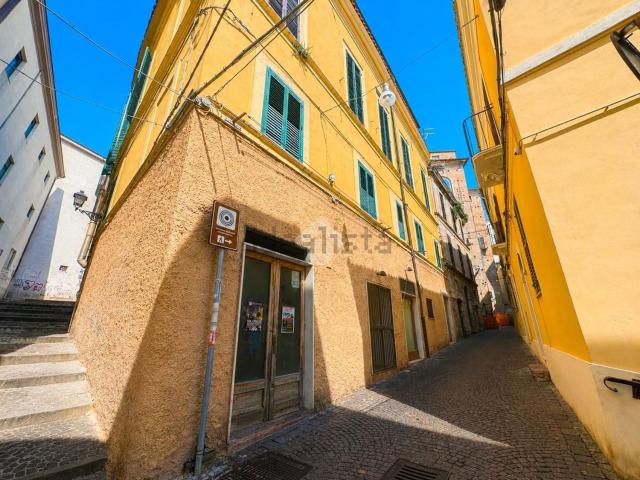Appartamento in vendita a Chieti, Abruzzo