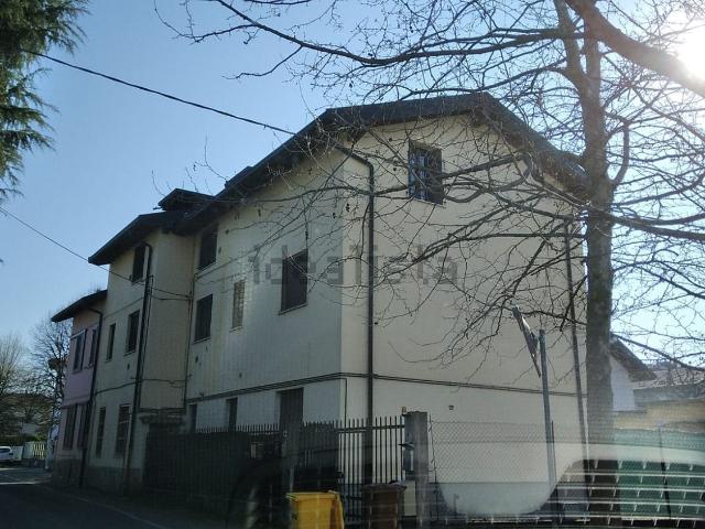 Appartamento in vendita a Cornate D'adda, Lombardia