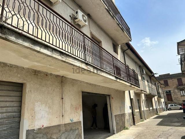 Appartamento in vendita a Platì, Reggio Calabria