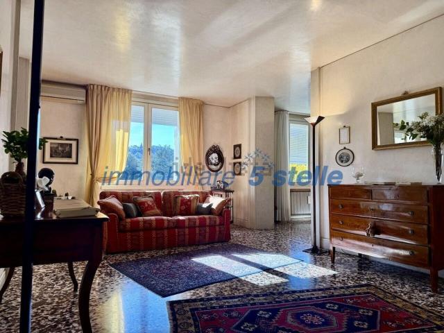 Appartamento in vendita a Vicenza, Veneto