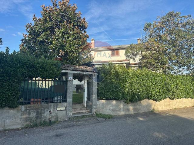 Appartamento in vendita a Arnate, Gallarate