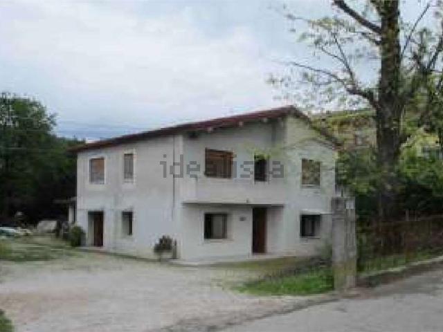 Appartamento in vendita a Pieve Di Soligo, Veneto