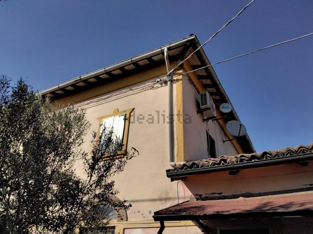 Appartamento in vendita a Terra di Mezzo, Re
