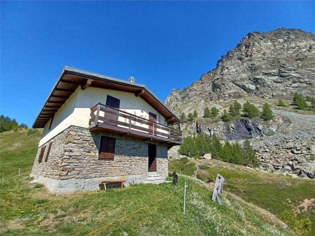 Appartamento in vendita a Champorcher, Aosta