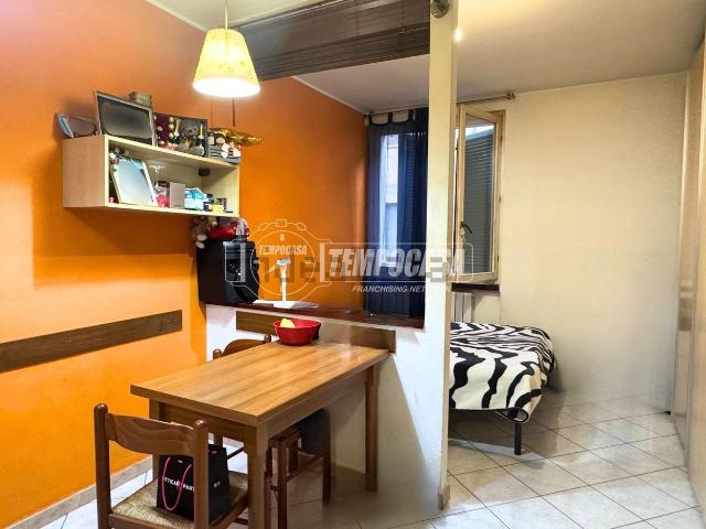Appartamento in vendita a Sedriano, Lombardia