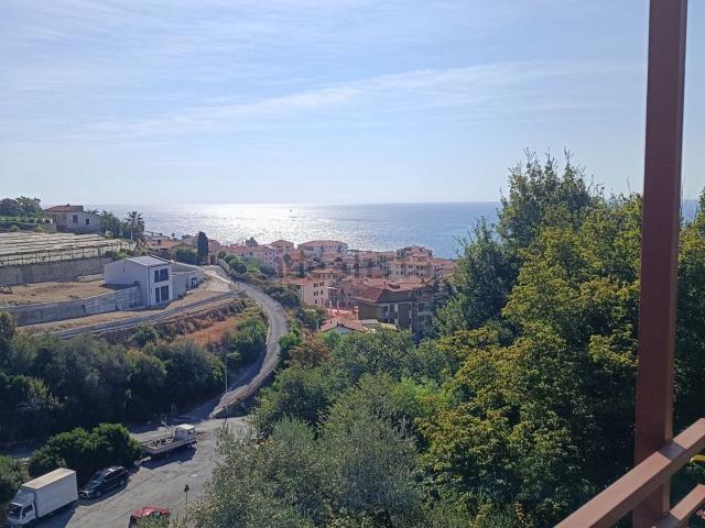 Appartamento in vendita a Riva Ligure, Provincia di Imperia